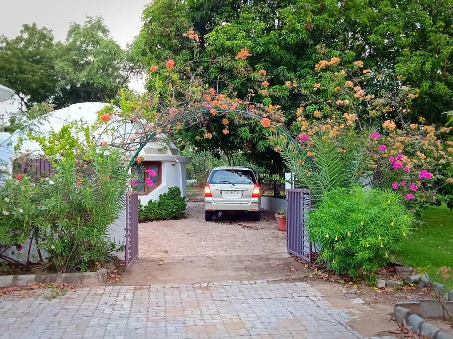 Mamta'S Home- Kensville Nānodra 外观 照片
